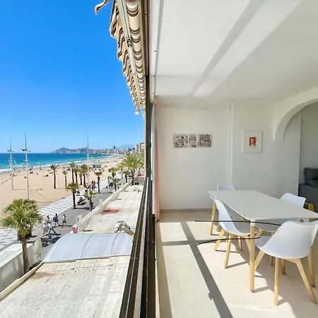 Gemelos 1 Seafront Levante Apartamento
