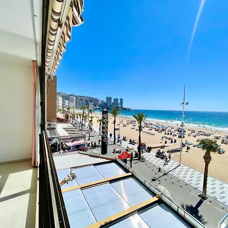 Gemelos 1 Seafront Levante Бенидорм